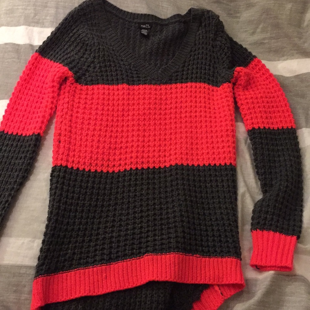 SWEATER